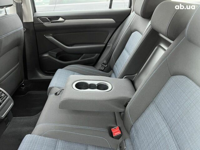 Фольксваген Пассат, объемом двигателя 1.4 л и пробегом 1 тыс. км за 46515 $, фото 14 на Automoto.ua