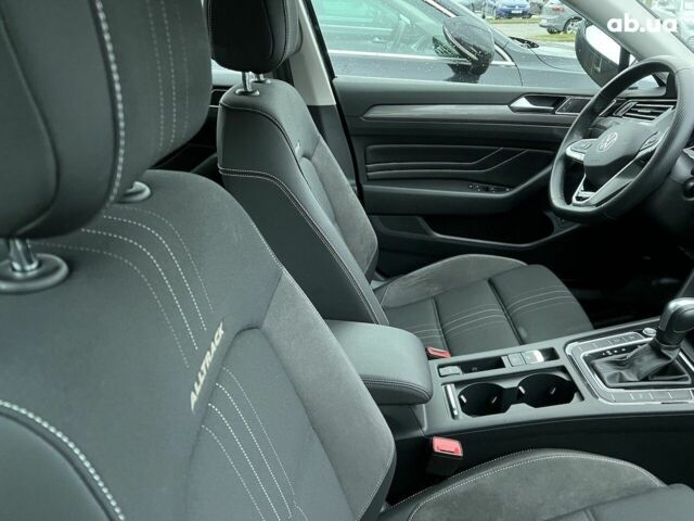 Фольксваген Пассат, объемом двигателя 2 л и пробегом 1 тыс. км за 46515 $, фото 3 на Automoto.ua