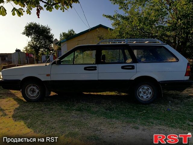 Фольксваген Пассат, об'ємом двигуна 1.6 л та пробігом 0 тис. км за 1500 $, фото 1 на Automoto.ua