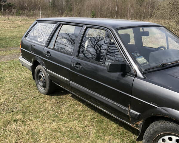 Фольксваген Пассат, объемом двигателя 1.6 л и пробегом 200 тыс. км за 1000 $, фото 2 на Automoto.ua