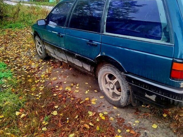 Фольксваген Пассат, объемом двигателя 1.8 л и пробегом 100 тыс. км за 1400 $, фото 2 на Automoto.ua