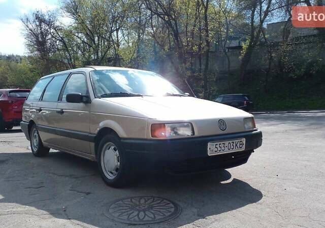 Фольксваген Пассат, объемом двигателя 1.8 л и пробегом 400 тыс. км за 2700 $, фото 17 на Automoto.ua