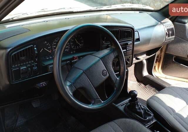 Фольксваген Пассат, объемом двигателя 1.8 л и пробегом 400 тыс. км за 2700 $, фото 22 на Automoto.ua