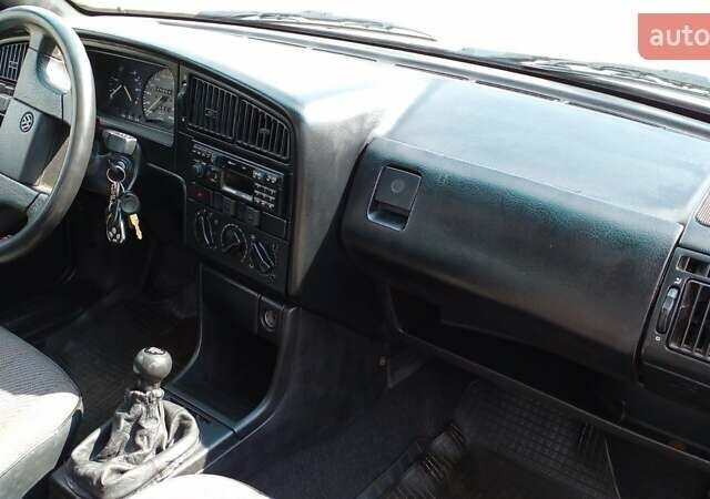 Фольксваген Пассат, объемом двигателя 1.8 л и пробегом 400 тыс. км за 2700 $, фото 7 на Automoto.ua