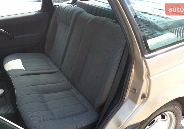 Фольксваген Пассат, объемом двигателя 1.8 л и пробегом 400 тыс. км за 2700 $, фото 25 на Automoto.ua