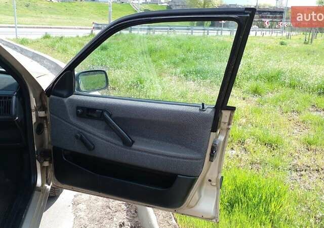 Фольксваген Пассат, объемом двигателя 1.8 л и пробегом 400 тыс. км за 2700 $, фото 13 на Automoto.ua