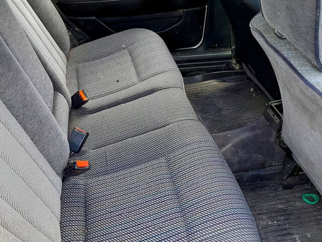 Фольксваген Пассат, объемом двигателя 1.8 л и пробегом 252 тыс. км за 1050 $, фото 10 на Automoto.ua