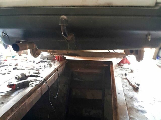 Фольксваген Пассат, объемом двигателя 1.8 л и пробегом 250 тыс. км за 950 $, фото 7 на Automoto.ua