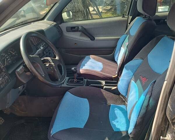 Фольксваген Пассат, объемом двигателя 2 л и пробегом 569 тыс. км за 1500 $, фото 3 на Automoto.ua