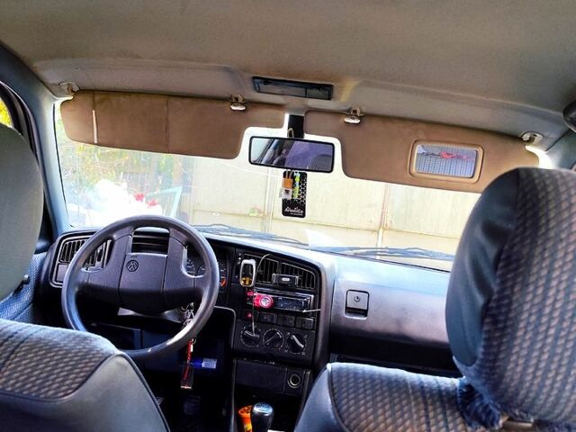 Фольксваген Пассат, объемом двигателя 1.8 л и пробегом 200 тыс. км за 1500 $, фото 2 на Automoto.ua