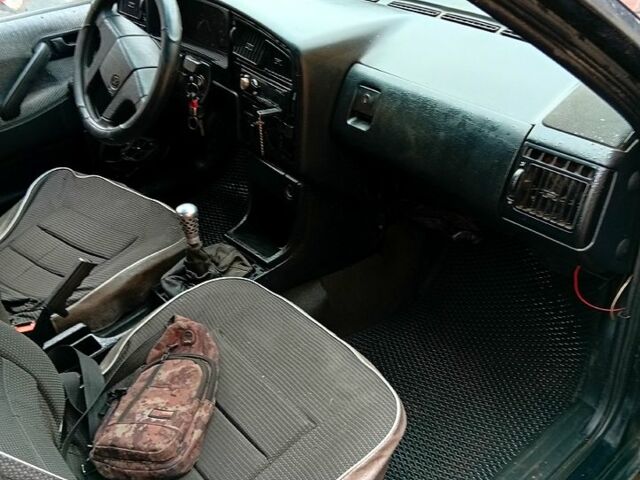 Фольксваген Пассат, объемом двигателя 1.9 л и пробегом 380 тыс. км за 1500 $, фото 3 на Automoto.ua