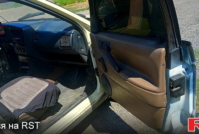 Фольксваген Пассат, объемом двигателя 1.9 л и пробегом 0 тыс. км за 1100 $, фото 5 на Automoto.ua