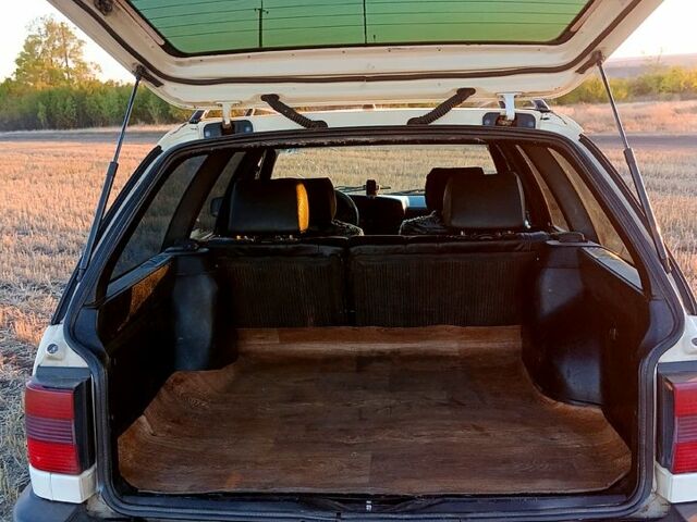 Фольксваген Пассат, объемом двигателя 1.9 л и пробегом 350 тыс. км за 2500 $, фото 6 на Automoto.ua