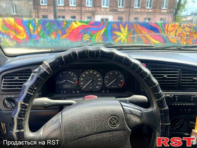 Фольксваген Пассат, об'ємом двигуна 1.8 л та пробігом 420 тис. км за 2350 $, фото 4 на Automoto.ua