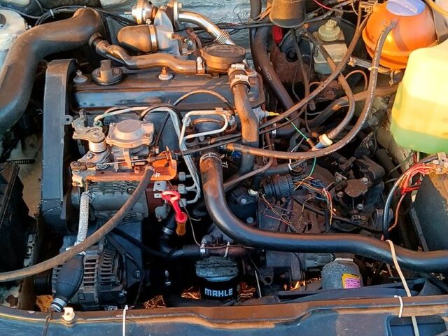 Фольксваген Пассат, объемом двигателя 1.9 л и пробегом 350 тыс. км за 2500 $, фото 9 на Automoto.ua