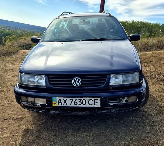 Фольксваген Пассат, об'ємом двигуна 1.8 л та пробігом 350 тис. км за 1500 $, фото 1 на Automoto.ua