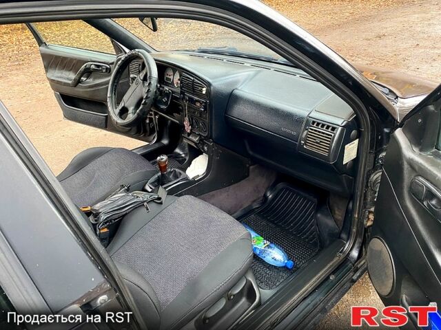 Фольксваген Пассат, объемом двигателя 2 л и пробегом 0 тыс. км за 3200 $, фото 7 на Automoto.ua