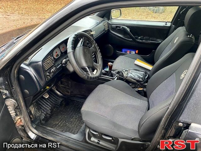 Фольксваген Пассат, объемом двигателя 2 л и пробегом 0 тыс. км за 3200 $, фото 5 на Automoto.ua