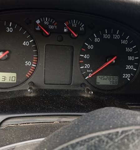 Фольксваген Пассат, объемом двигателя 1.9 л и пробегом 452 тыс. км за 3000 $, фото 6 на Automoto.ua