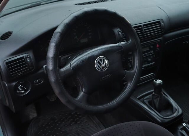 Фольксваген Пассат, об'ємом двигуна 1.9 л та пробігом 336 тис. км за 1500 $, фото 11 на Automoto.ua