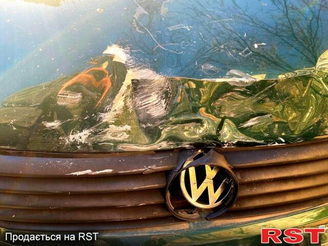 Фольксваген Пассат, объемом двигателя 1.8 л и пробегом 320 тыс. км за 1800 $, фото 1 на Automoto.ua