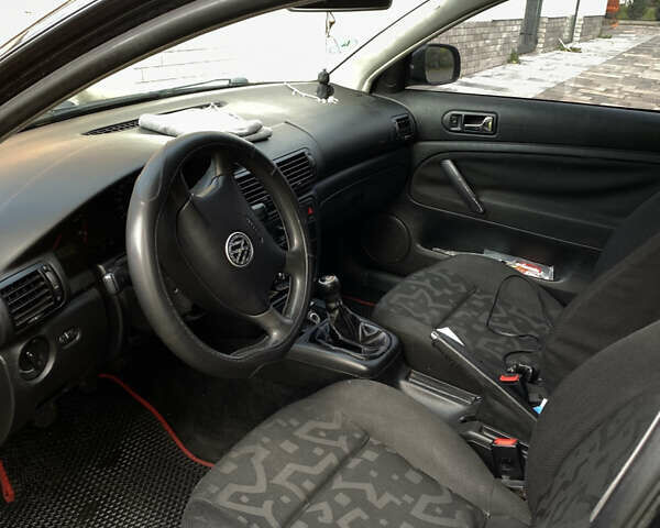 Фольксваген Пассат, объемом двигателя 1.6 л и пробегом 370 тыс. км за 3000 $, фото 12 на Automoto.ua