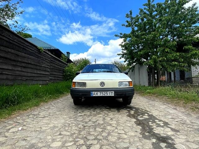 Фольксваген Пассат, объемом двигателя 2 л и пробегом 0 тыс. км за 900 $, фото 1 на Automoto.ua