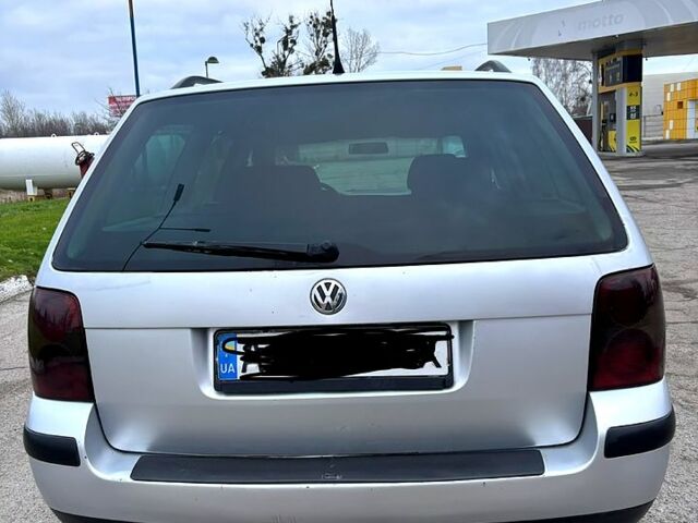 Фольксваген Пассат, объемом двигателя 2 л и пробегом 300 тыс. км за 4500 $, фото 3 на Automoto.ua