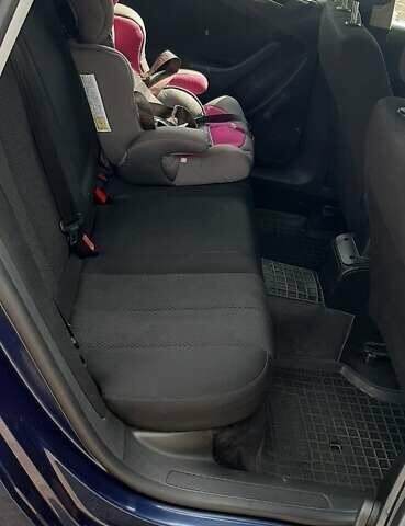 Фольксваген Пассат, объемом двигателя 1.6 л и пробегом 270 тыс. км за 5400 $, фото 5 на Automoto.ua