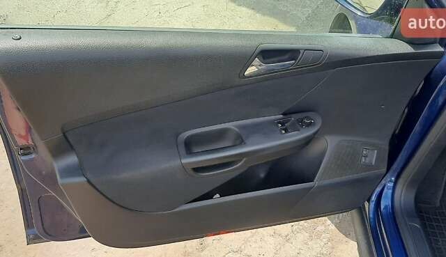 Фольксваген Пассат, объемом двигателя 1.6 л и пробегом 270 тыс. км за 5400 $, фото 6 на Automoto.ua