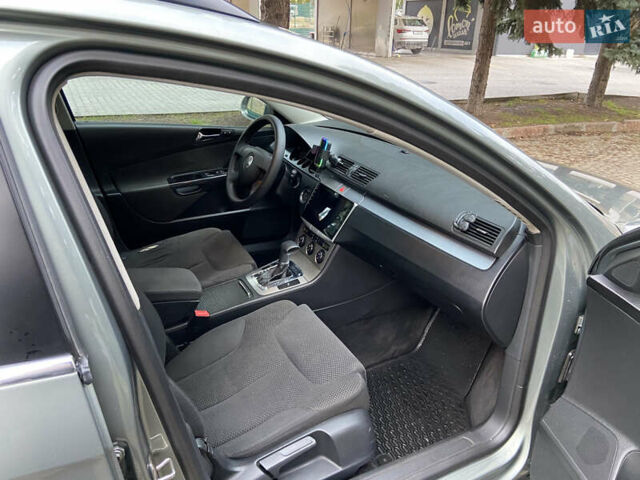 Фольксваген Пассат, объемом двигателя 2 л и пробегом 295 тыс. км за 5000 $, фото 6 на Automoto.ua