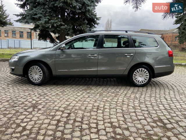 Фольксваген Пассат, объемом двигателя 2 л и пробегом 295 тыс. км за 5000 $, фото 2 на Automoto.ua