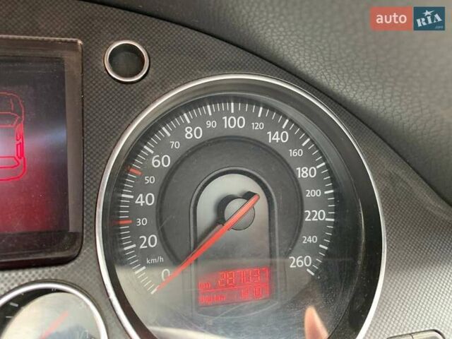Фольксваген Пассат, объемом двигателя 1.97 л и пробегом 290 тыс. км за 5200 $, фото 6 на Automoto.ua