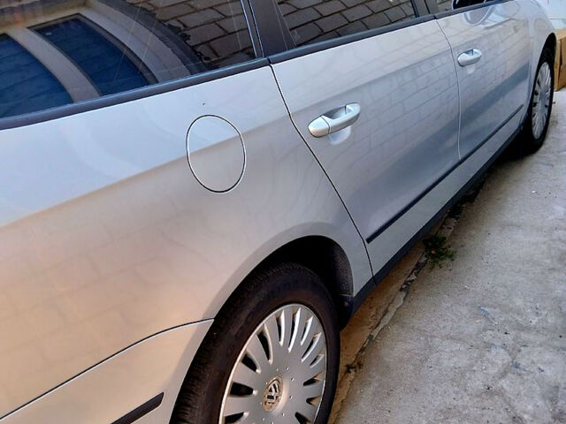 Фольксваген Пассат, объемом двигателя 1.6 л и пробегом 0 тыс. км за 5400 $, фото 2 на Automoto.ua