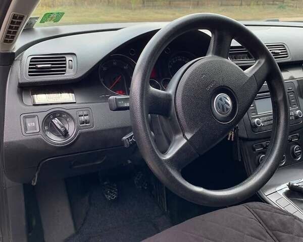Фольксваген Пассат, объемом двигателя 1.97 л и пробегом 290 тыс. км за 5200 $, фото 7 на Automoto.ua