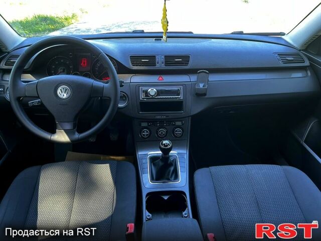 Фольксваген Пассат, об'ємом двигуна 1.6 л та пробігом 207 тис. км за 6300 $, фото 7 на Automoto.ua