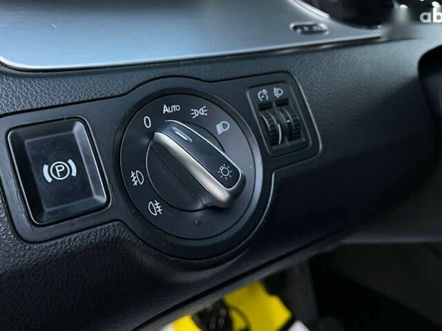 Фольксваген Пассат, объемом двигателя 2 л и пробегом 265 тыс. км за 4990 $, фото 11 на Automoto.ua