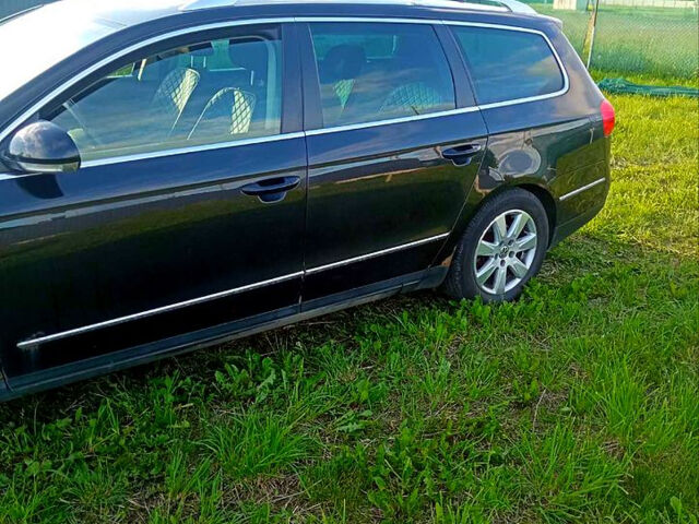 Фольксваген Пассат, объемом двигателя 1.8 л и пробегом 266 тыс. км за 5500 $, фото 1 на Automoto.ua