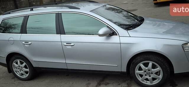 Фольксваген Пассат, объемом двигателя 1.98 л и пробегом 194 тыс. км за 7200 $, фото 5 на Automoto.ua