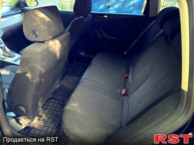 Фольксваген Пассат, объемом двигателя 2 л и пробегом 210 тыс. км за 5800 $, фото 6 на Automoto.ua