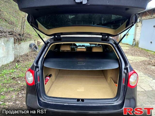 Фольксваген Пассат, объемом двигателя 2 л и пробегом 196 тыс. км за 5900 $, фото 12 на Automoto.ua
