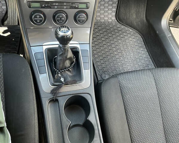 Фольксваген Пассат, объемом двигателя 1.9 л и пробегом 290 тыс. км за 5900 $, фото 5 на Automoto.ua