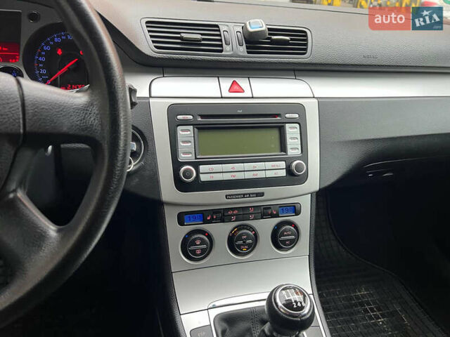 Фольксваген Пассат, об'ємом двигуна 1.8 л та пробігом 214 тис. км за 6777 $, фото 15 на Automoto.ua