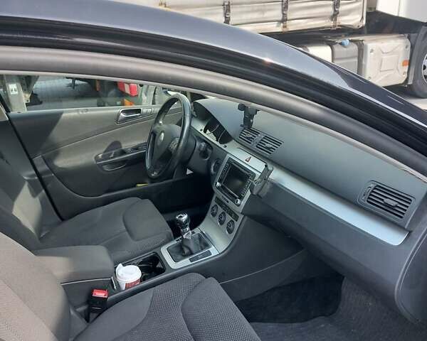 Фольксваген Пассат, об'ємом двигуна 2 л та пробігом 277 тис. км за 8900 $, фото 10 на Automoto.ua