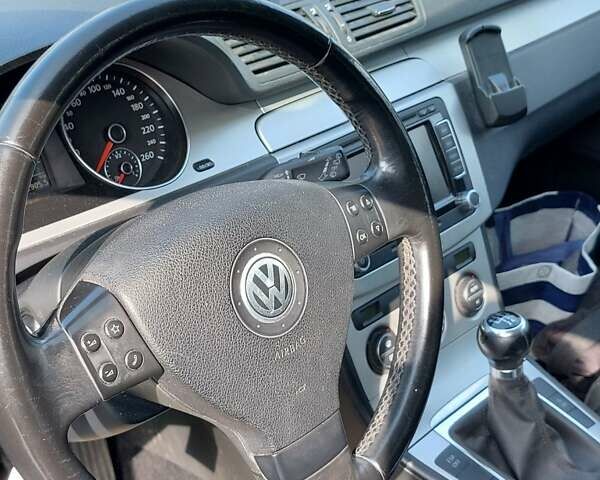 Фольксваген Пассат, об'ємом двигуна 2 л та пробігом 277 тис. км за 8900 $, фото 28 на Automoto.ua