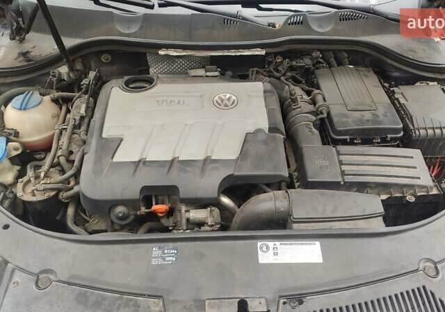 Фольксваген Пассат, объемом двигателя 1.97 л и пробегом 269 тыс. км за 9000 $, фото 6 на Automoto.ua