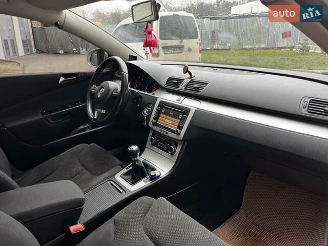 Фольксваген Пассат, объемом двигателя 1.97 л и пробегом 320 тыс. км за 7200 $, фото 12 на Automoto.ua
