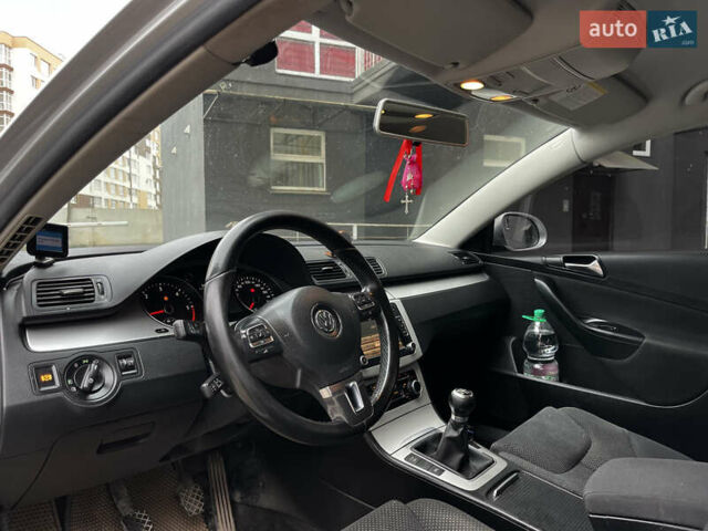 Фольксваген Пассат, объемом двигателя 1.97 л и пробегом 320 тыс. км за 7200 $, фото 11 на Automoto.ua