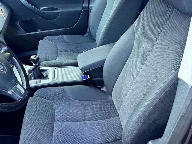 Фольксваген Пассат, объемом двигателя 1.6 л и пробегом 218 тыс. км за 8300 $, фото 9 на Automoto.ua