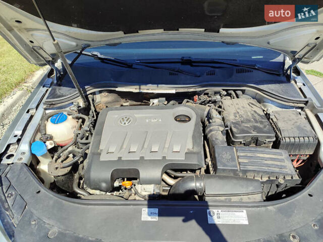Фольксваген Пассат, объемом двигателя 2 л и пробегом 303 тыс. км за 11000 $, фото 19 на Automoto.ua